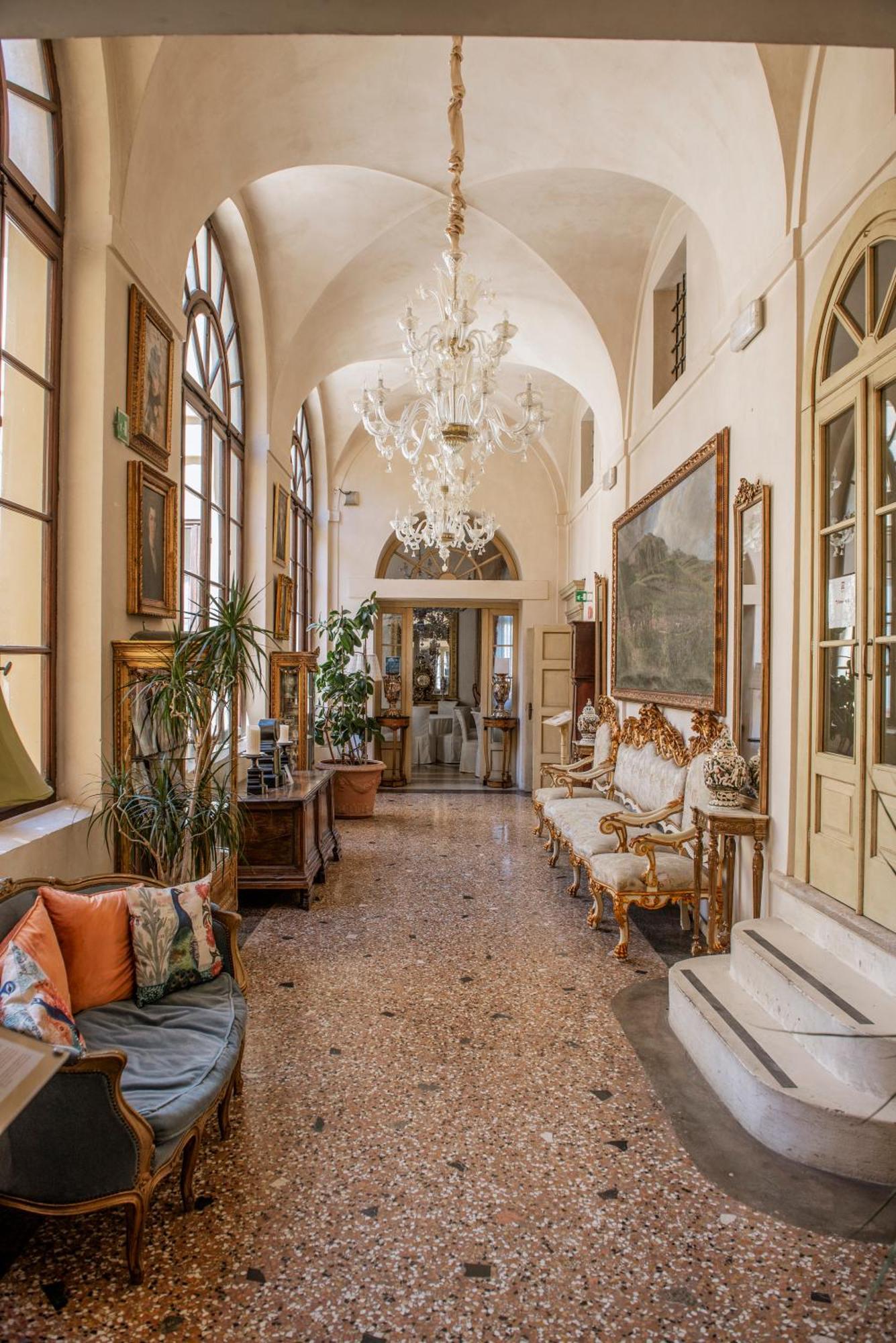 Relais Castello Bevilacqua Eksteriør bilde