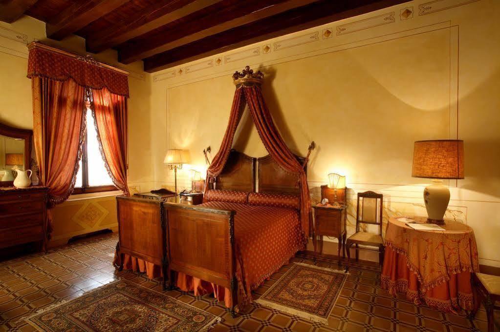 Relais Castello Bevilacqua Eksteriør bilde
